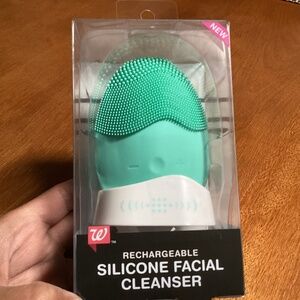 Walgreens Rechargeable Silicone Facial Cleanser New